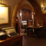 Mondial Отель 4*