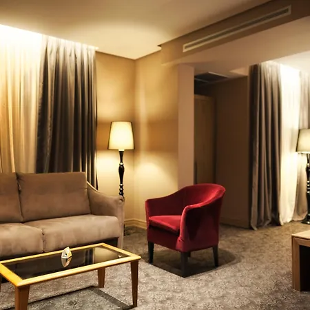 Mondial Otel Tiran
