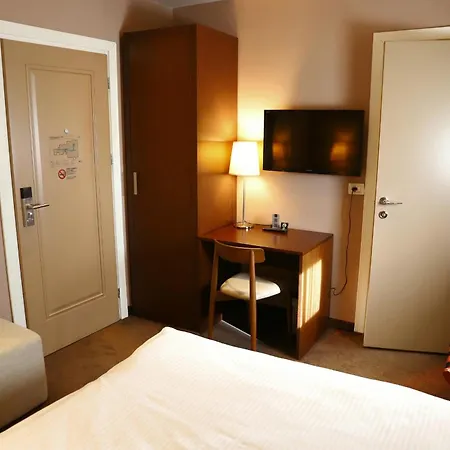 Mondial Отель 4*