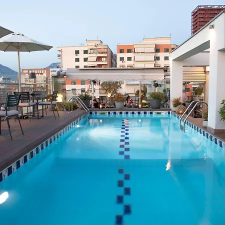 Mondial 4* ティラナ