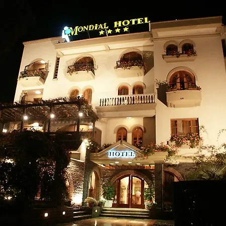 Mondial 4* ティラナ