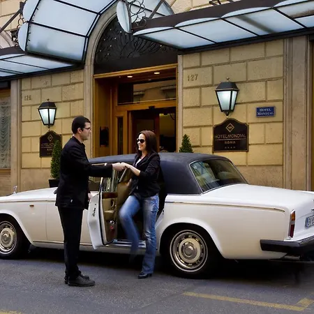 Mondial 4* ティラナ