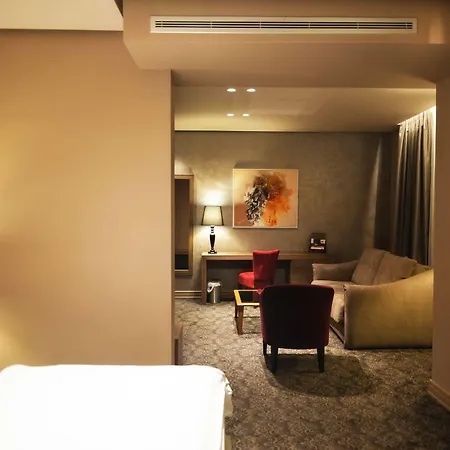 Otel Mondial 4*