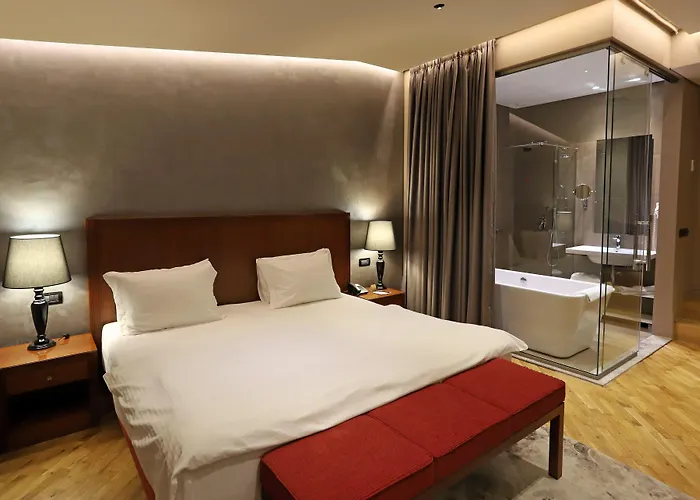 فندق مونديال 4*