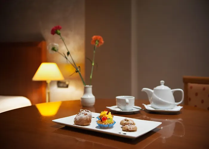 Отель Mondial Тирана