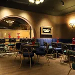 环球酒店 4*
