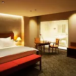 环球酒店 酒店 4*