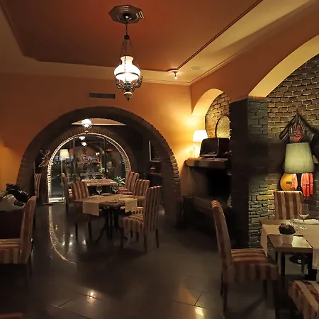 Mondial Hotel Tirana