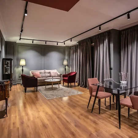 Hotell Mondial 4*