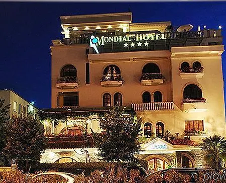 Mondial Hotel 4*